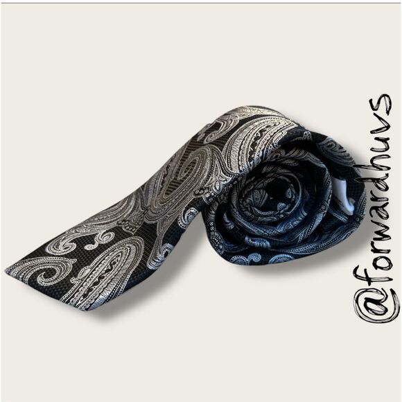 Christian Aujard Paris Black & Silver Paisley Necktie – 100% Polyester - Picture 5 of 9